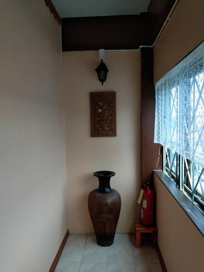 Ruan Ben Ja Don Mueang,Bangkok Hostel ภายนอก รูปภาพ